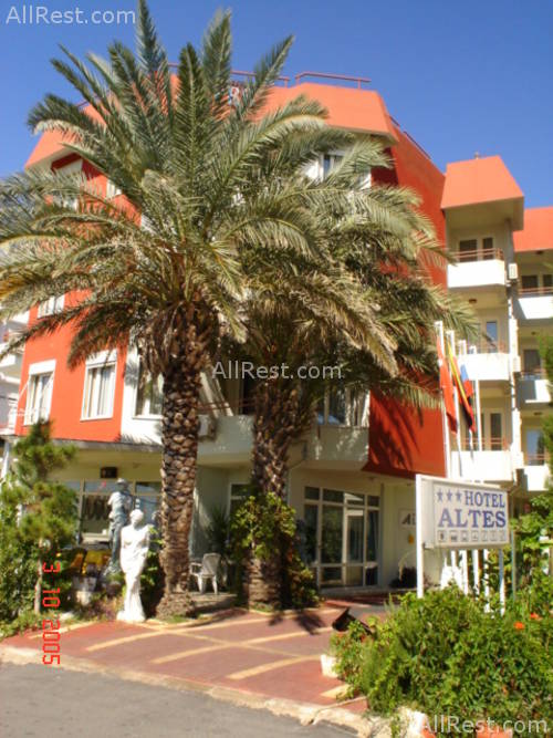 Altes Hotel 2